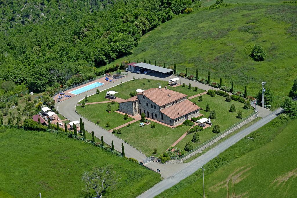 La Colombaina Villa Volterra Bagian luar foto