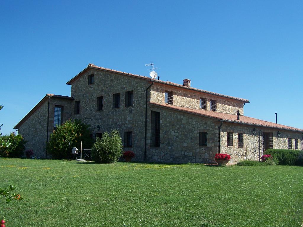 La Colombaina Villa Volterra Bagian luar foto